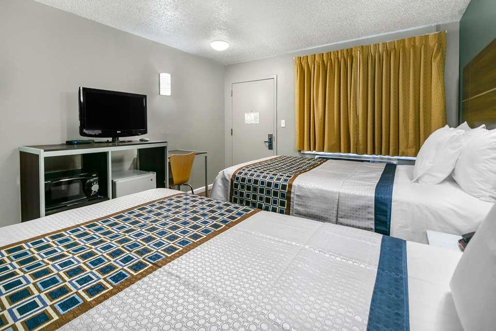 Knights Inn Bristol Levittown Habitación foto