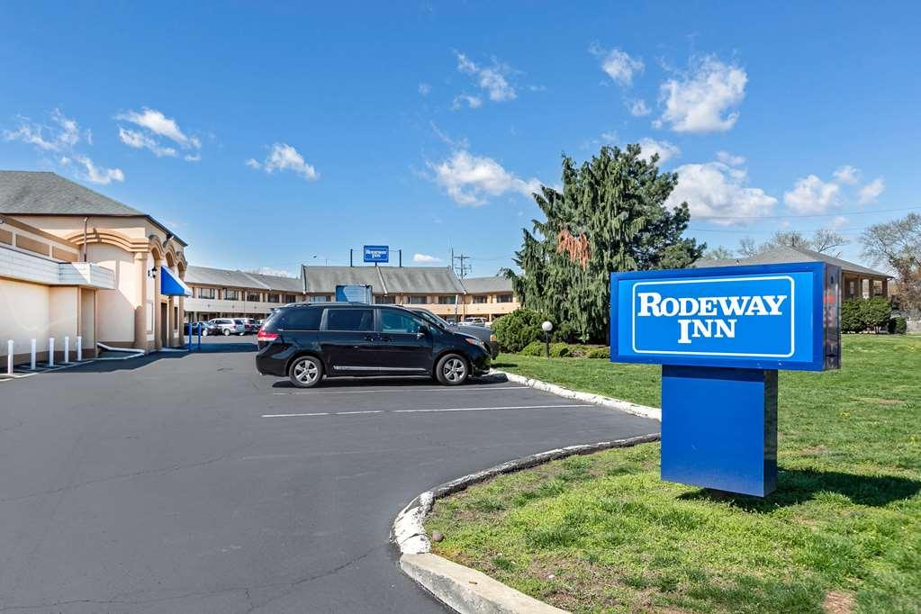 Knights Inn Bristol Levittown Exterior foto