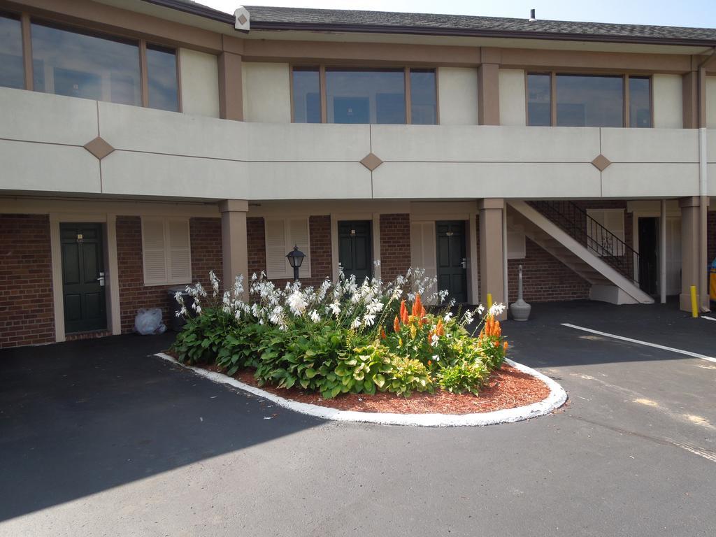 Knights Inn Bristol Levittown Exterior foto