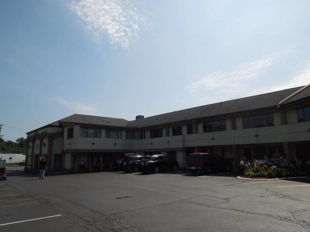 Knights Inn Bristol Levittown Exterior foto