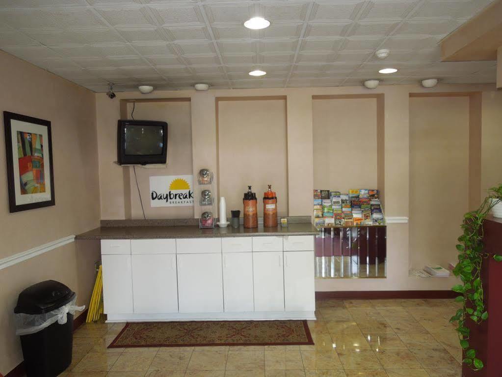 Knights Inn Bristol Levittown Exterior foto