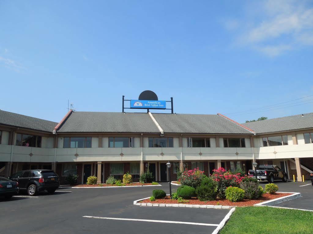 Knights Inn Bristol Levittown Exterior foto