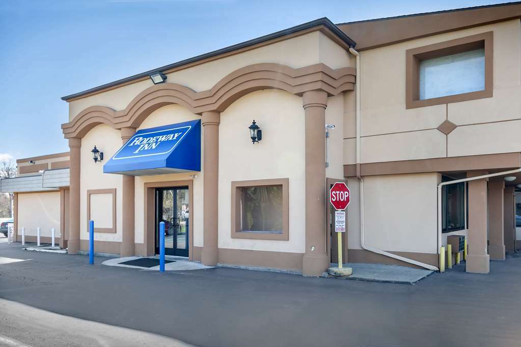 Knights Inn Bristol Levittown Exterior foto